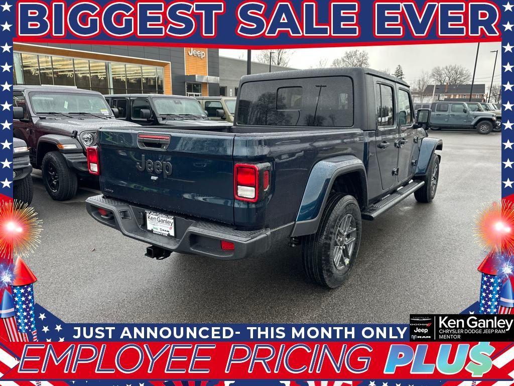 new 2025 Jeep Gladiator car, priced at $46,152