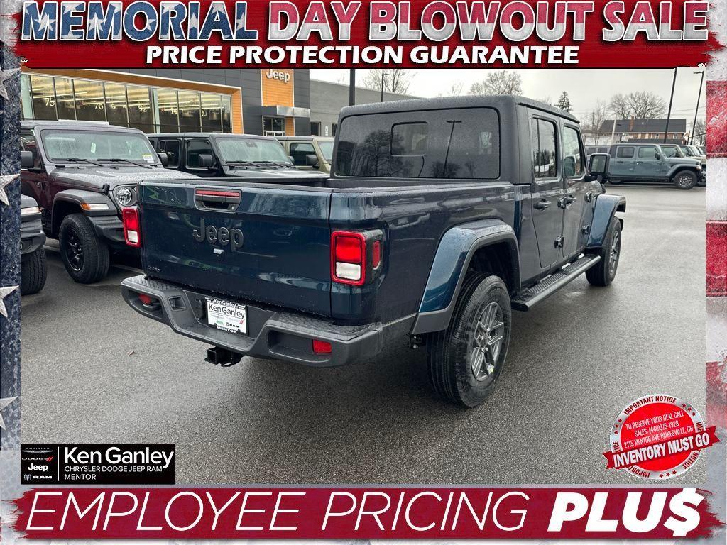 new 2025 Jeep Gladiator car, priced at $46,152