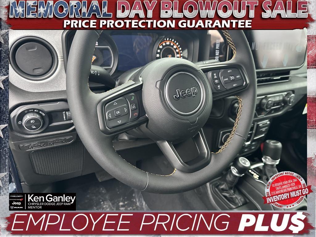 new 2025 Jeep Gladiator car, priced at $43,275