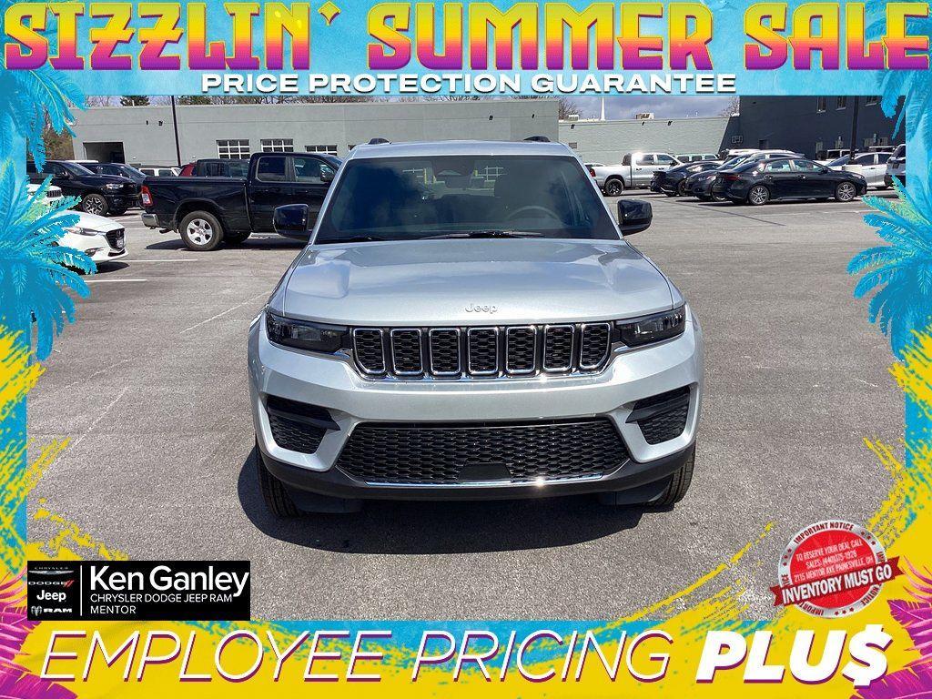 new 2025 Jeep Grand Cherokee car, priced at $38,814