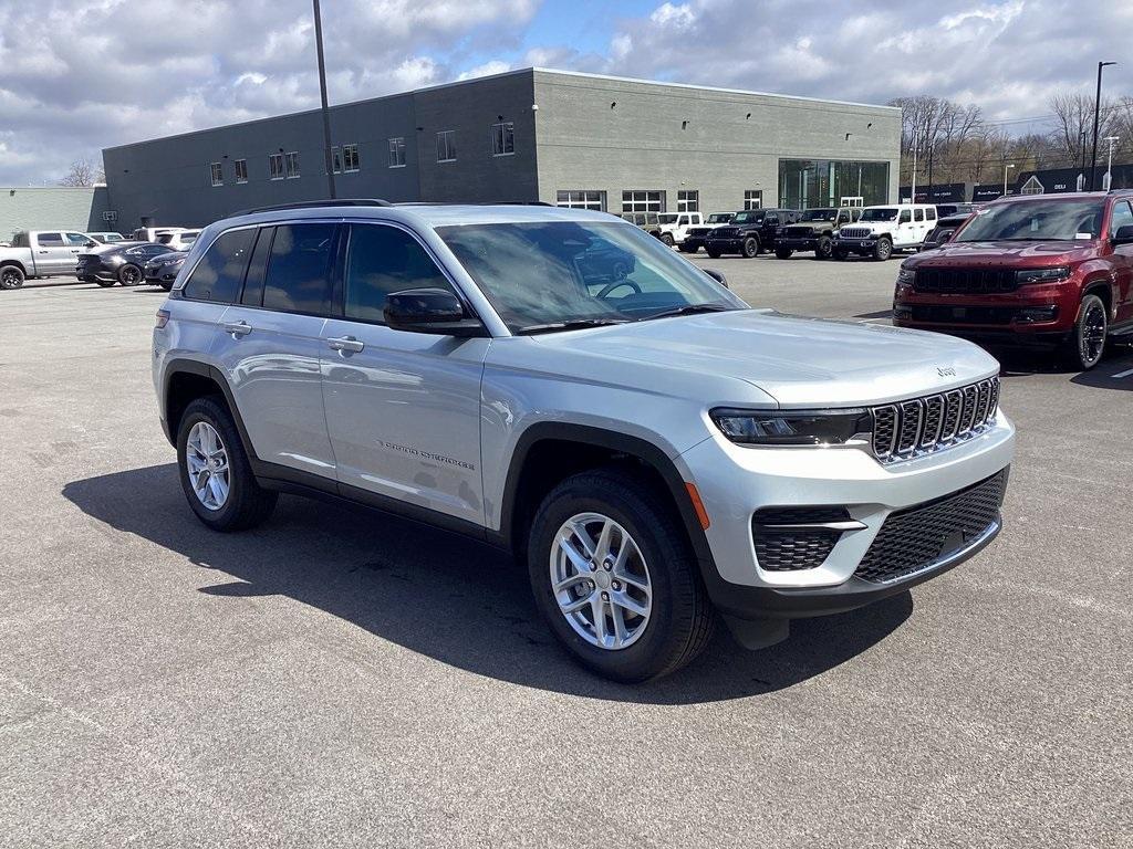 new 2025 Jeep Grand Cherokee car, priced at $38,725