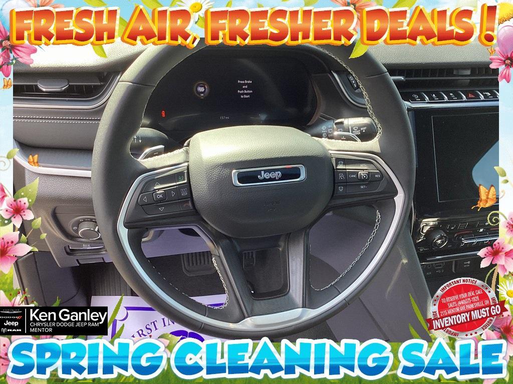 new 2025 Jeep Grand Cherokee car, priced at $38,725