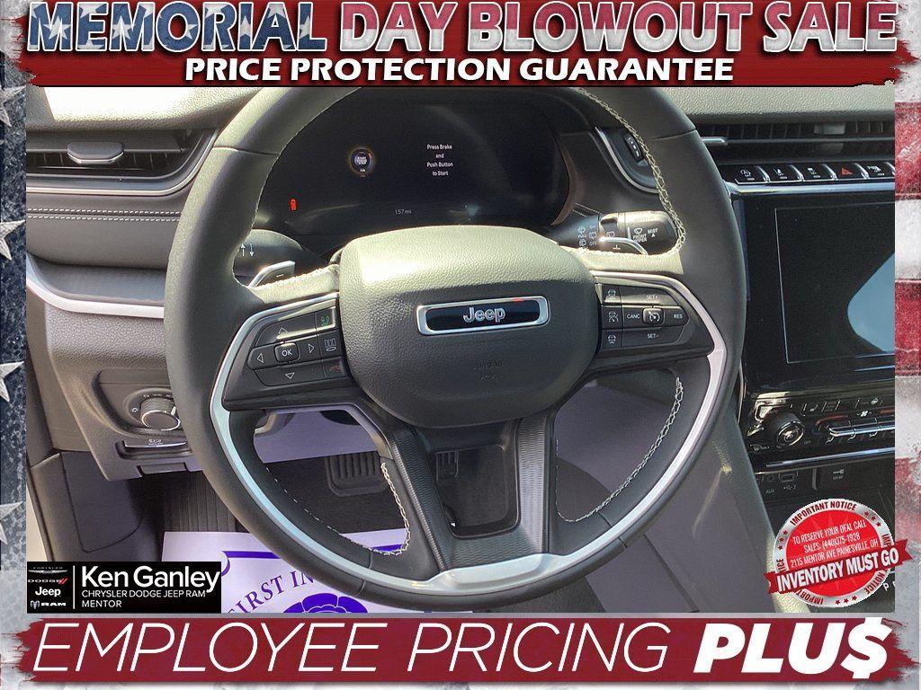 new 2025 Jeep Grand Cherokee car, priced at $38,814