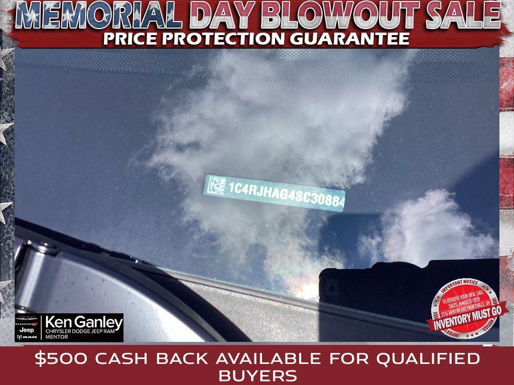 new 2025 Jeep Grand Cherokee car, priced at $38,814