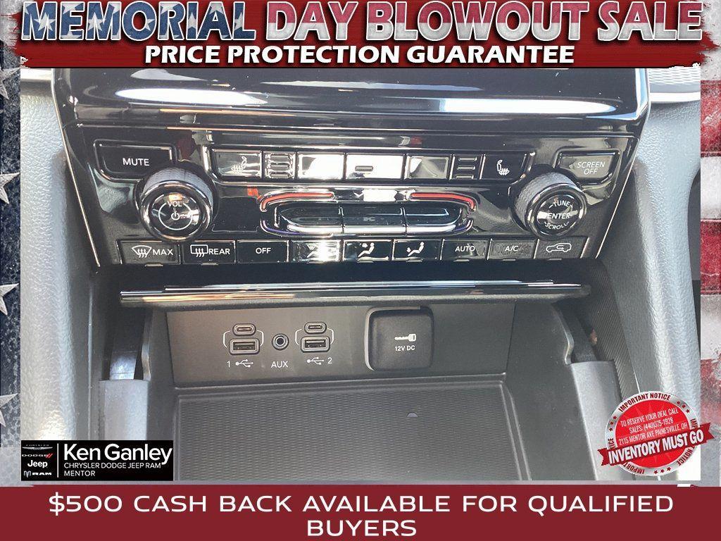 new 2025 Jeep Grand Cherokee car, priced at $38,814