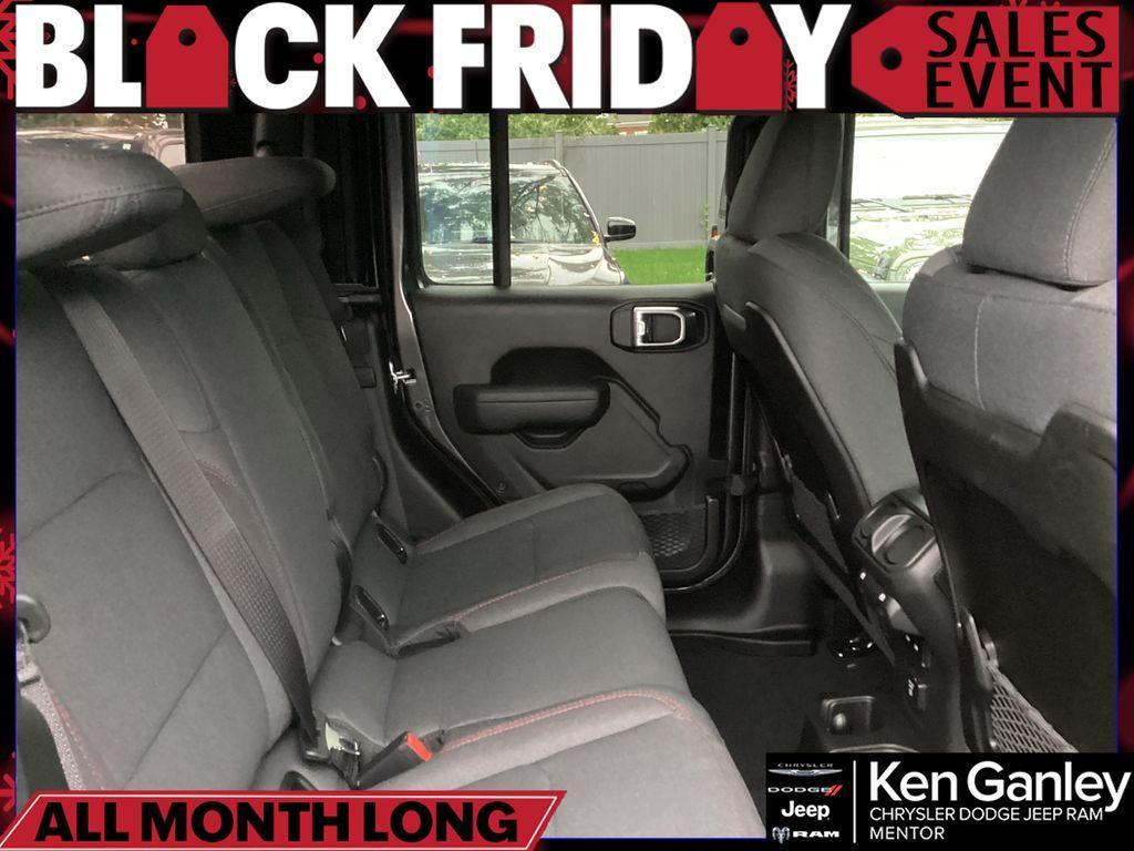 new 2025 Jeep Gladiator car, priced at $46,798