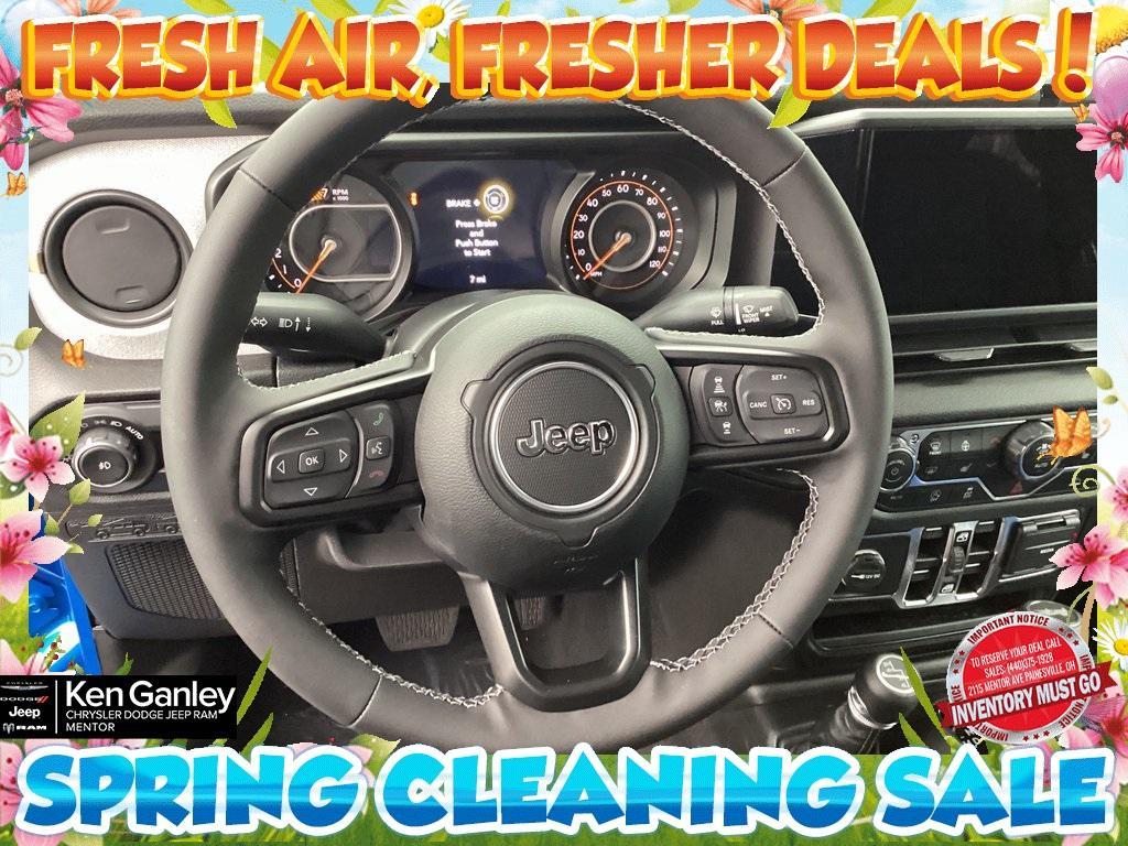 new 2025 Jeep Wrangler car, priced at $41,452