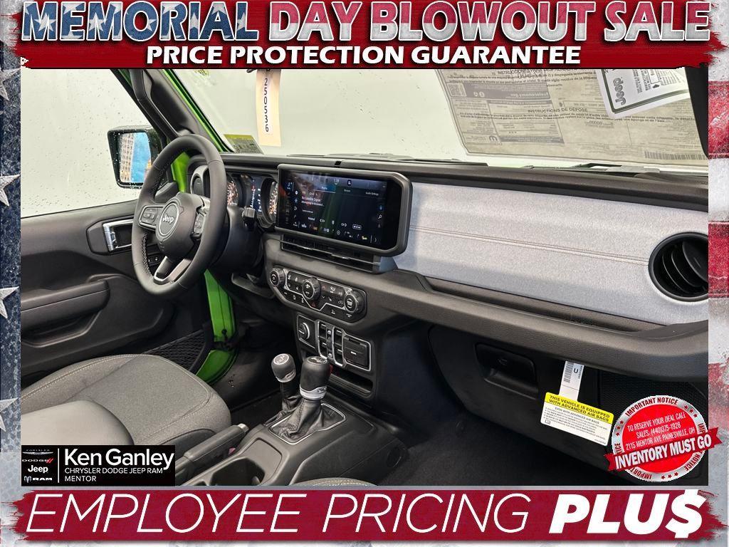 new 2025 Jeep Wrangler car, priced at $46,488