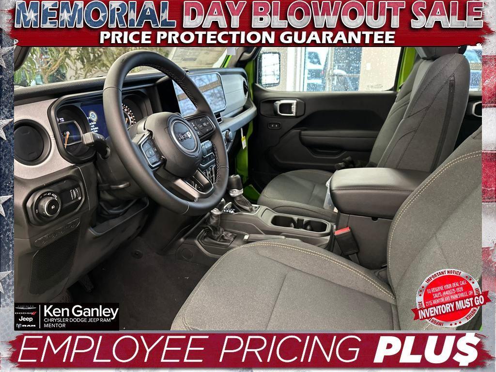 new 2025 Jeep Wrangler car, priced at $46,488