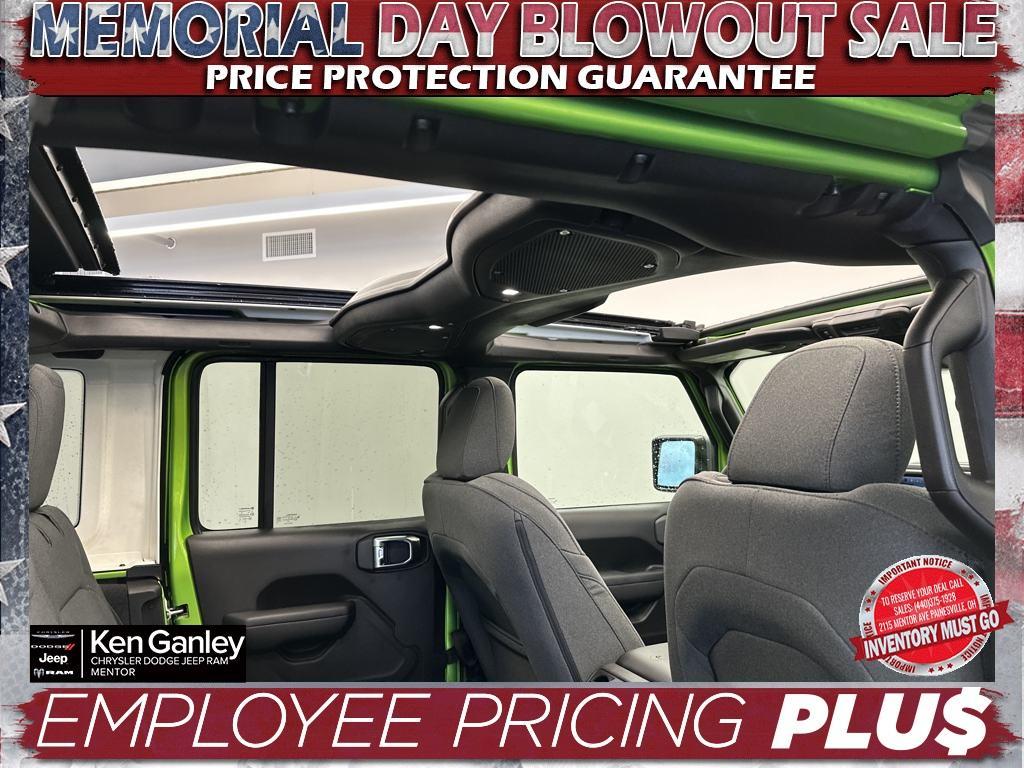new 2025 Jeep Wrangler car, priced at $47,088
