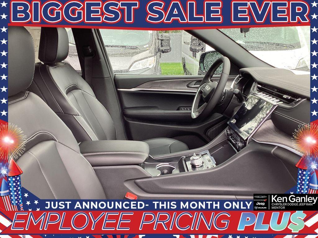 new 2025 Jeep Grand Cherokee L car, priced at $44,436