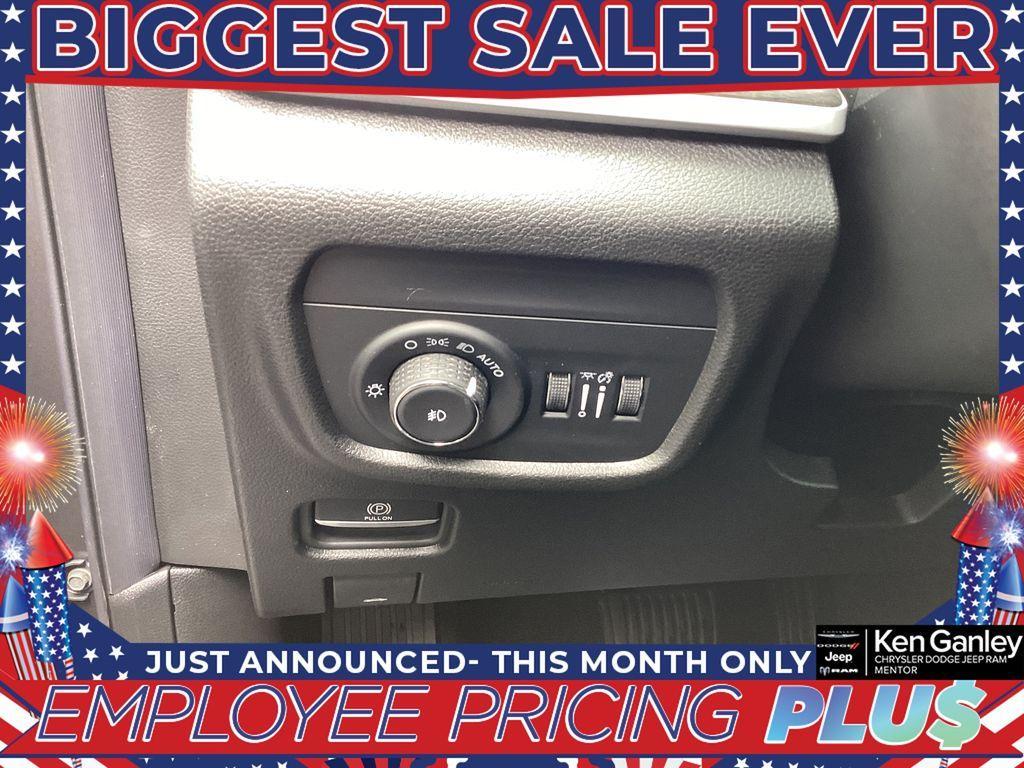 new 2025 Jeep Grand Cherokee L car, priced at $44,436