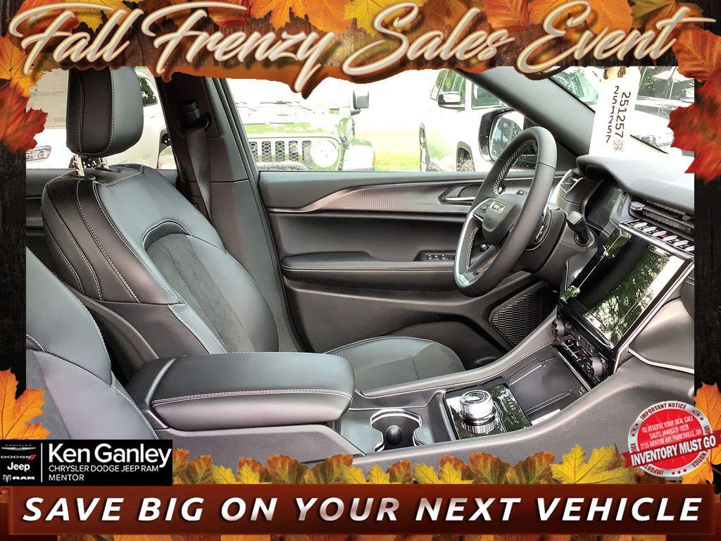 new 2025 Jeep Grand Cherokee L car, priced at $41,993