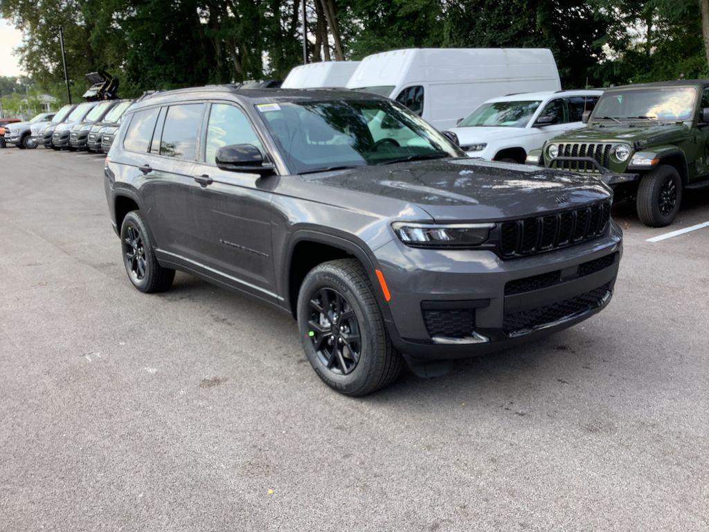 new 2025 Jeep Grand Cherokee L car, priced at $43,352