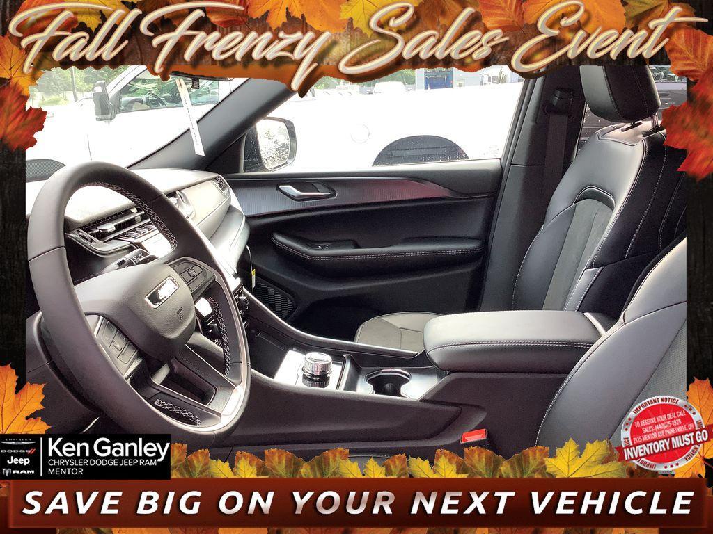 new 2025 Jeep Grand Cherokee L car, priced at $41,993