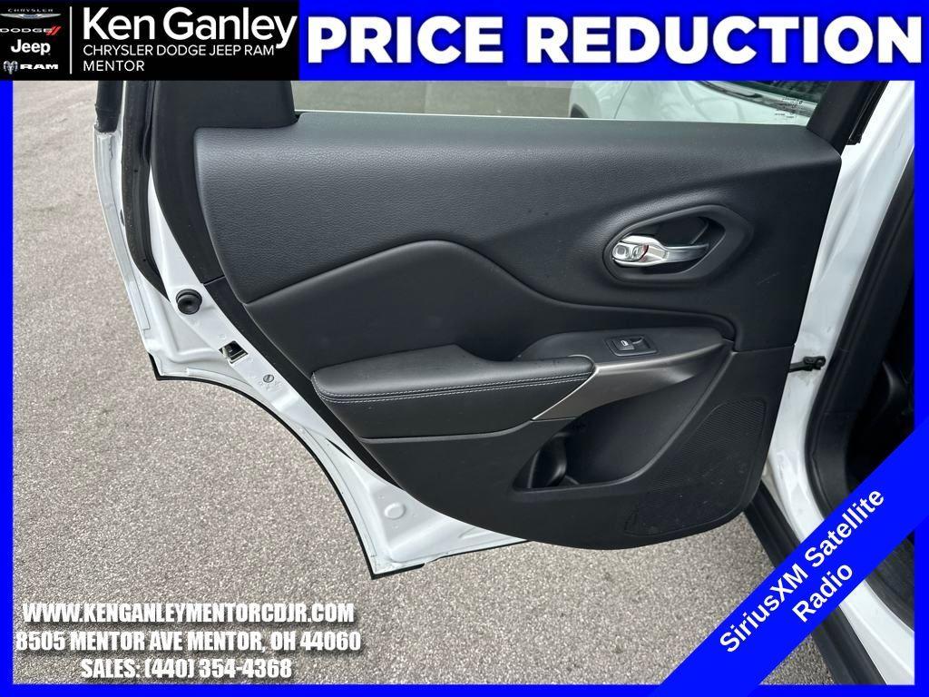 used 2019 Jeep Cherokee car, priced at $17,900
