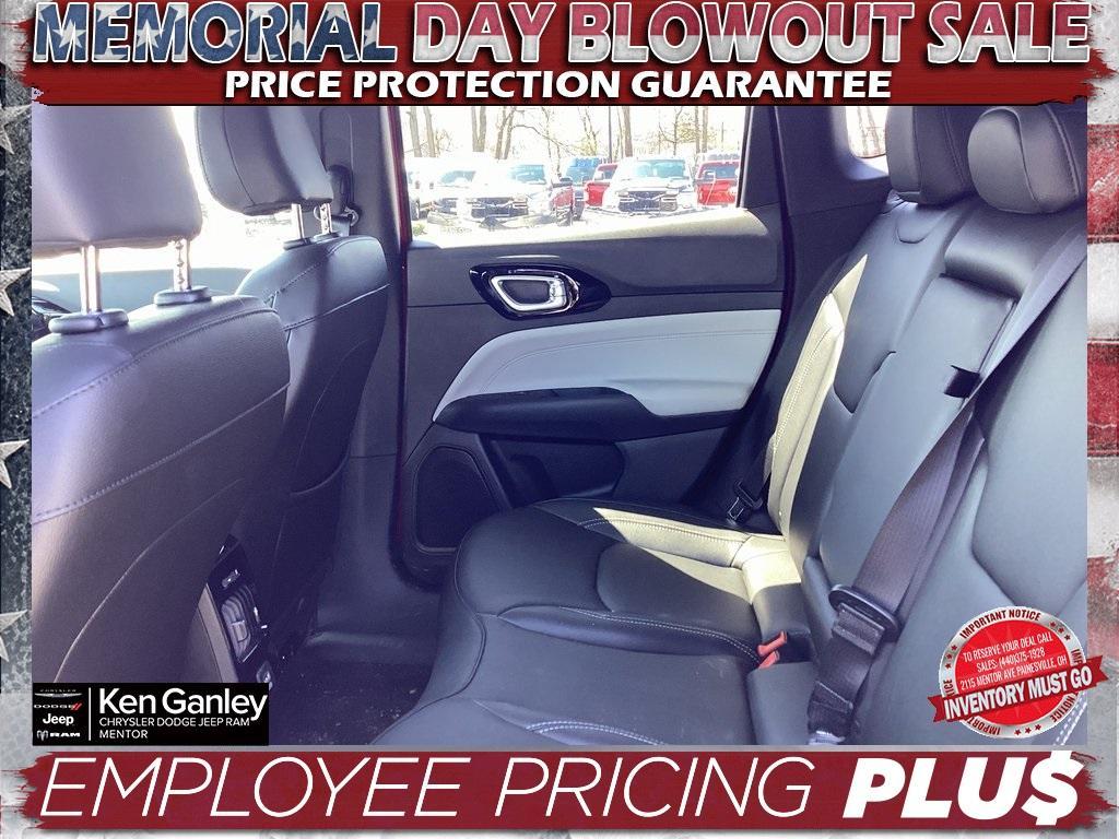 new 2025 Jeep Compass car, priced at $32,003