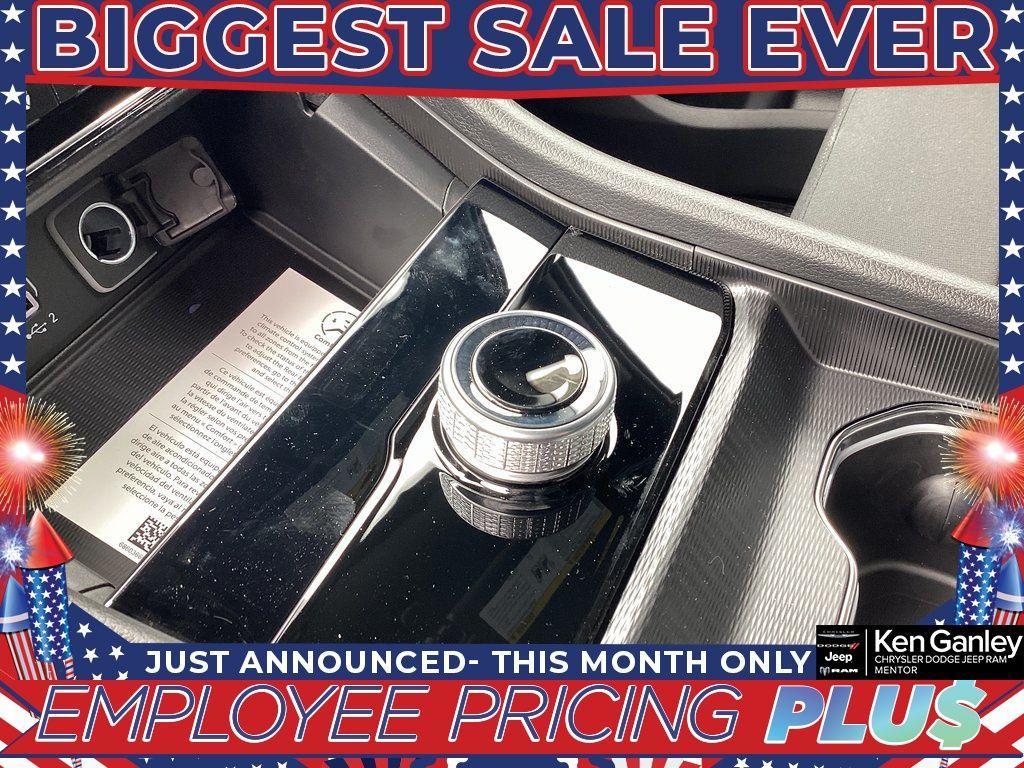 new 2025 Jeep Grand Cherokee L car, priced at $40,130