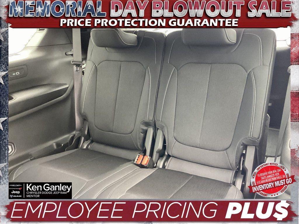 new 2025 Jeep Grand Cherokee L car, priced at $40,130