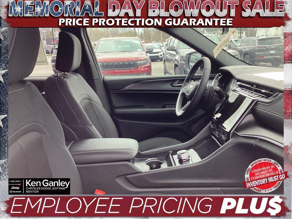 new 2025 Jeep Grand Cherokee L car, priced at $40,130