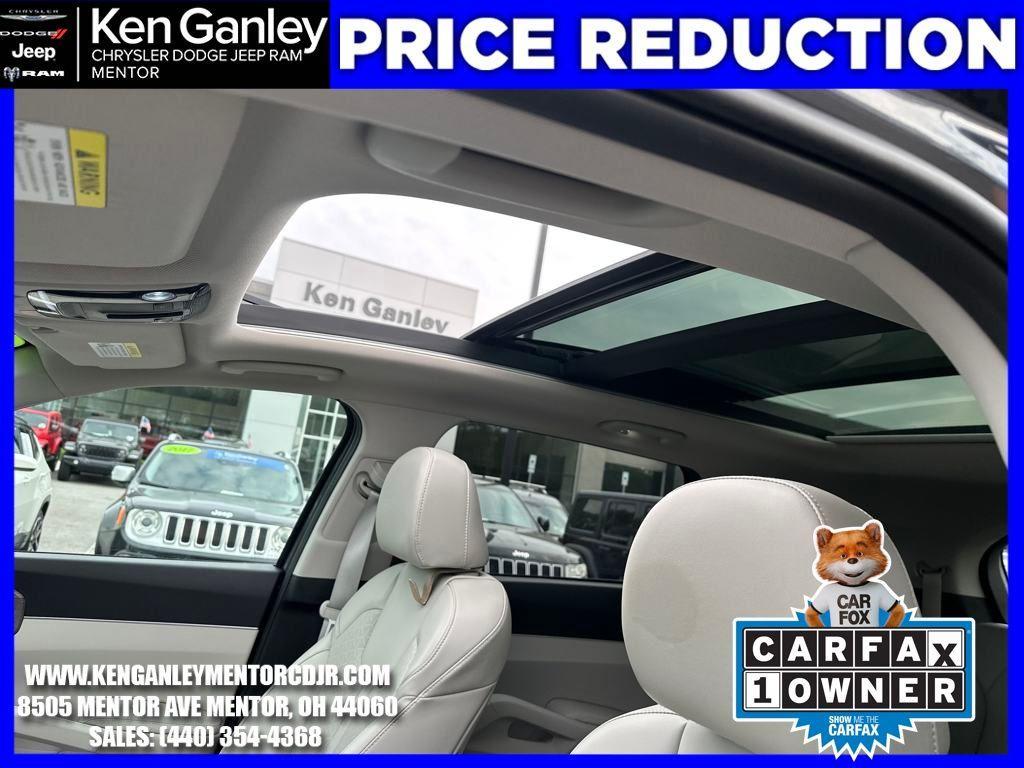 used 2023 Kia Sorento car, priced at $31,500
