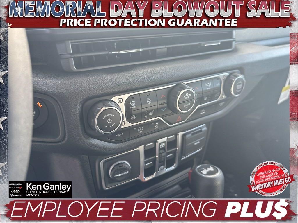 new 2024 Jeep Wrangler car, priced at $43,779