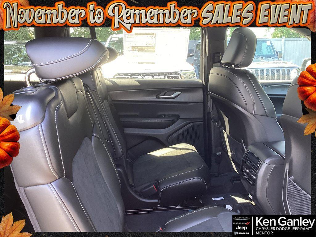 new 2025 Jeep Grand Cherokee L car, priced at $44,082