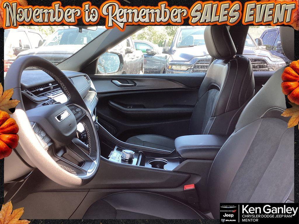 new 2025 Jeep Grand Cherokee L car, priced at $44,082