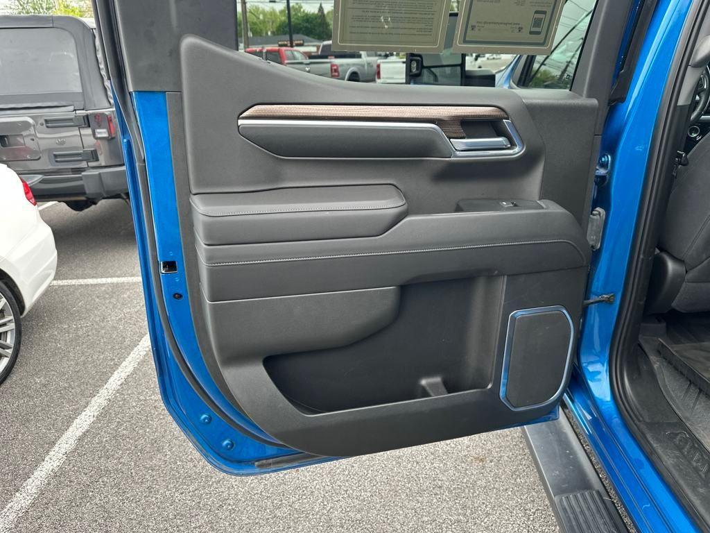 used 2022 Chevrolet Silverado 1500 car, priced at $43,900