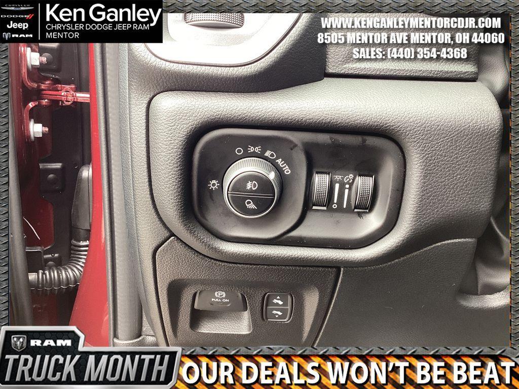new 2025 Ram 1500 car, priced at $58,678