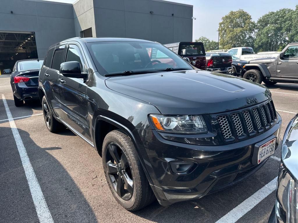 used 2015 Jeep Grand Cherokee car, priced at $9,600
