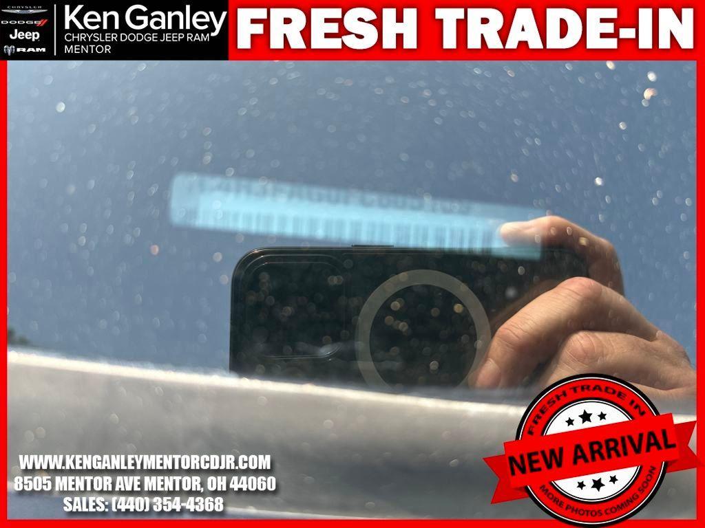 used 2015 Jeep Grand Cherokee car, priced at $9,600