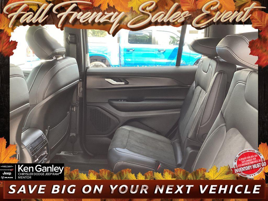 new 2025 Jeep Grand Cherokee L car, priced at $41,557