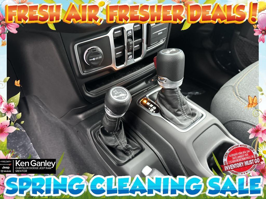 new 2025 Jeep Wrangler car, priced at $39,500