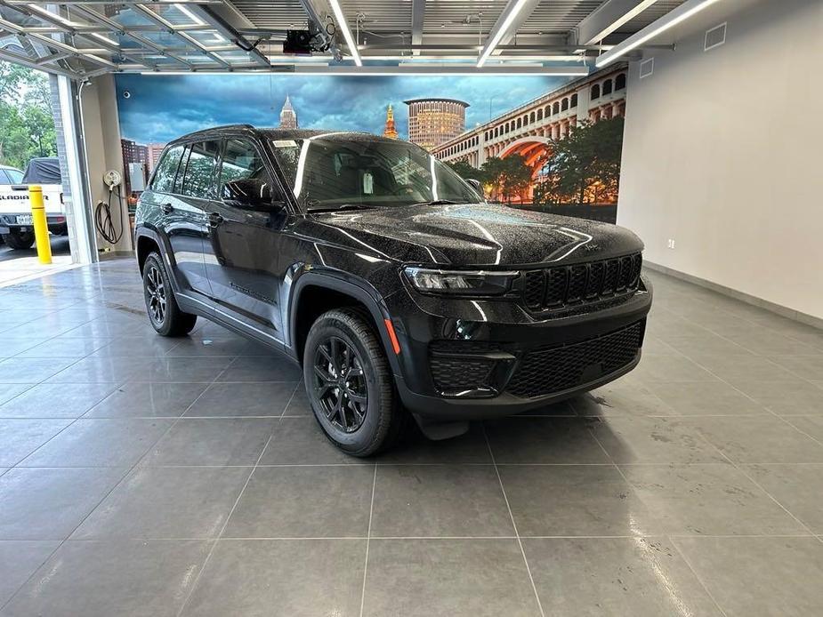 new 2024 Jeep Grand Cherokee car, priced at $41,151