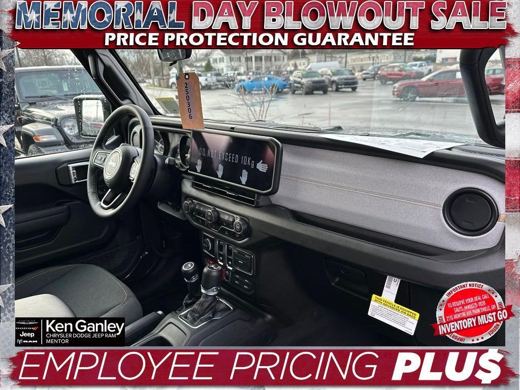 new 2025 Jeep Wrangler car, priced at $41,795