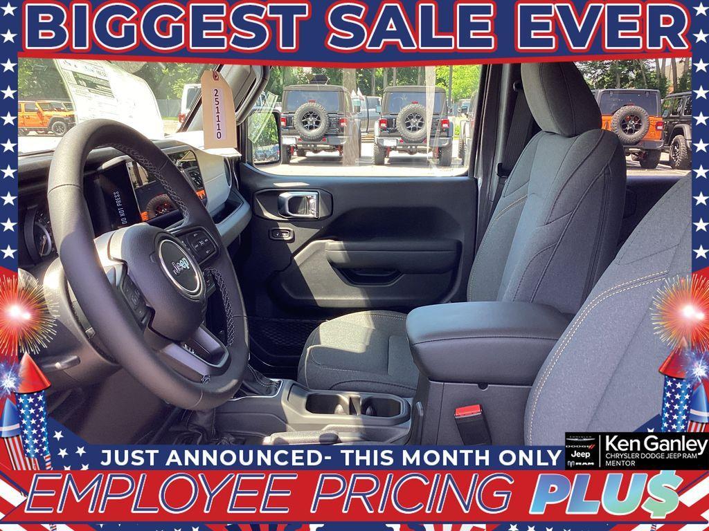 new 2025 Jeep Wrangler car, priced at $48,090