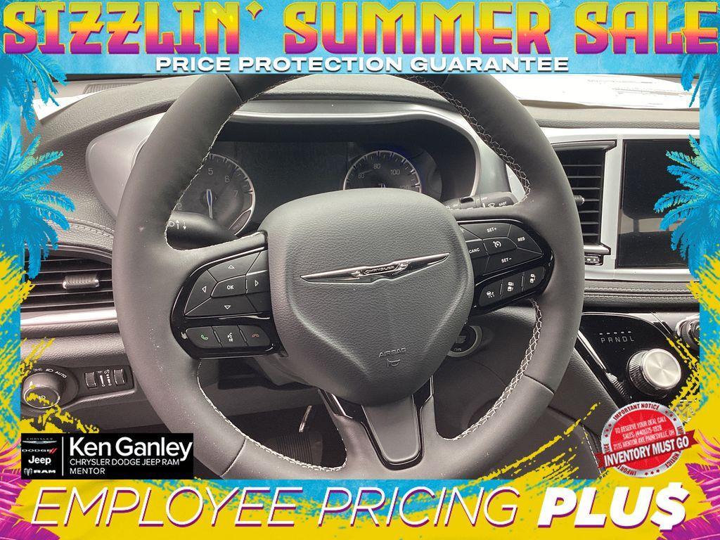 new 2025 Chrysler Pacifica car, priced at $53,487