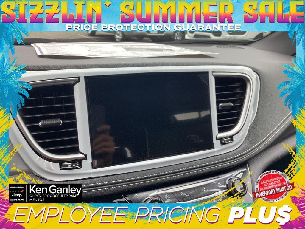 new 2025 Chrysler Pacifica car, priced at $53,487