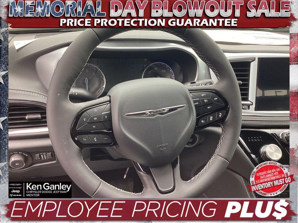 new 2025 Chrysler Pacifica car, priced at $56,229