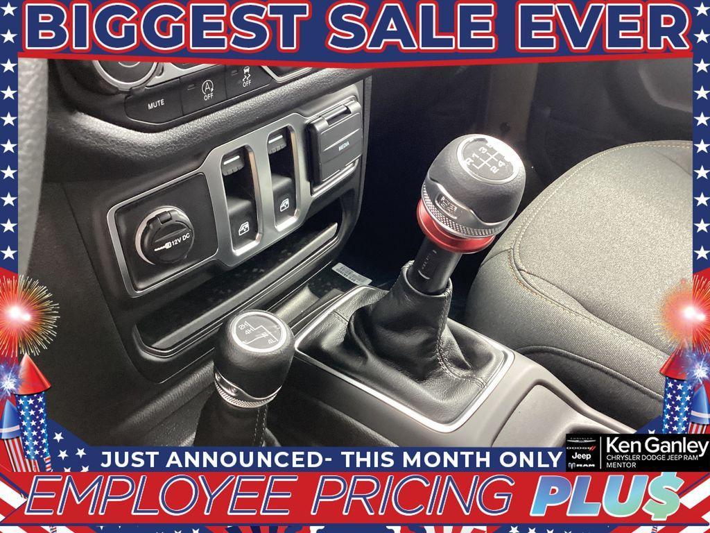 new 2025 Jeep Wrangler car, priced at $32,945