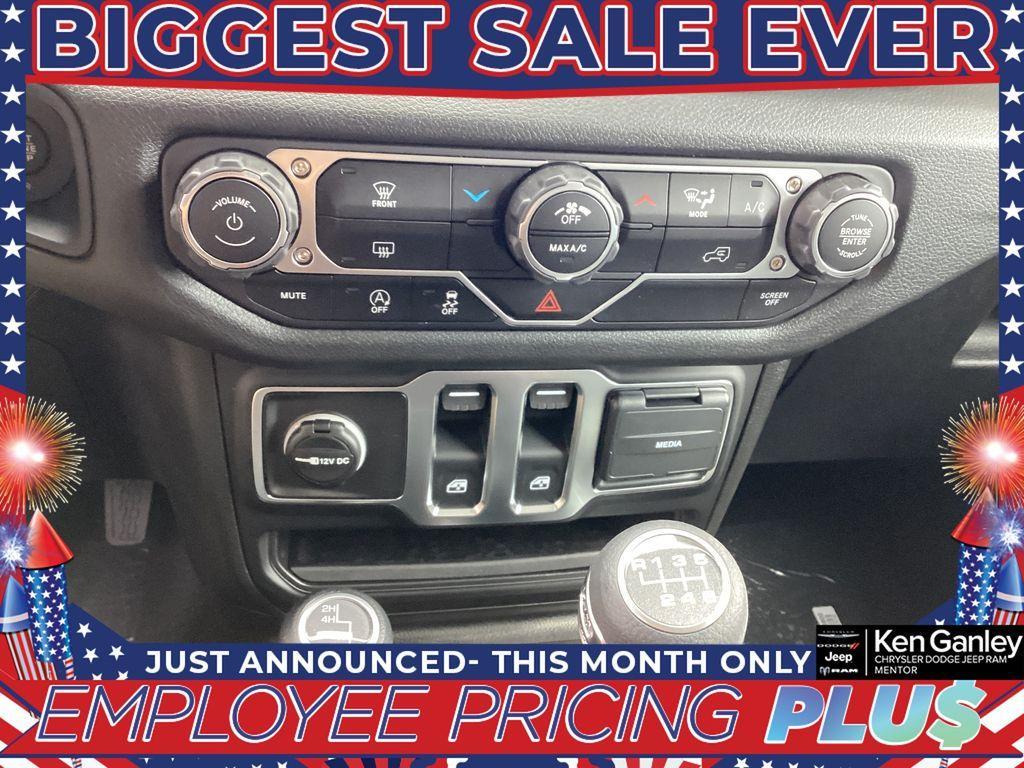 new 2025 Jeep Wrangler car, priced at $32,945