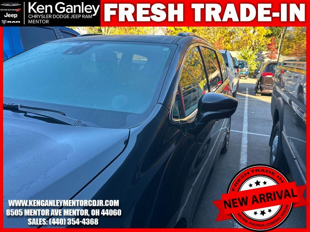 used 2021 Chrysler Pacifica car, priced at $27,797