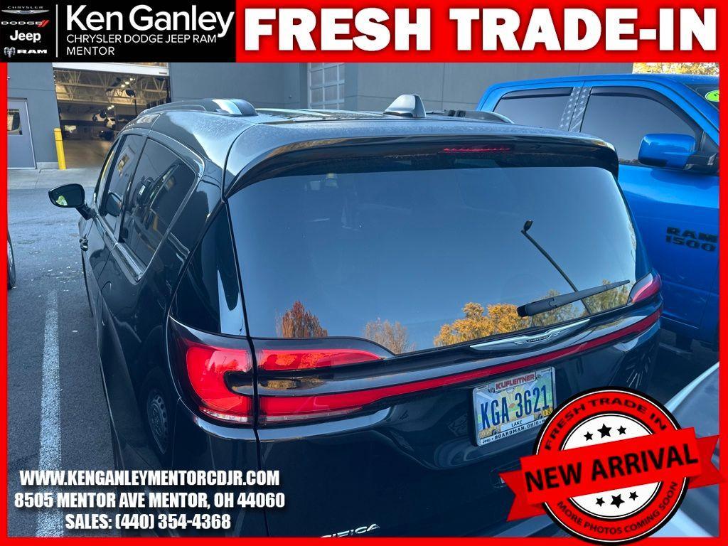 used 2021 Chrysler Pacifica car, priced at $27,797