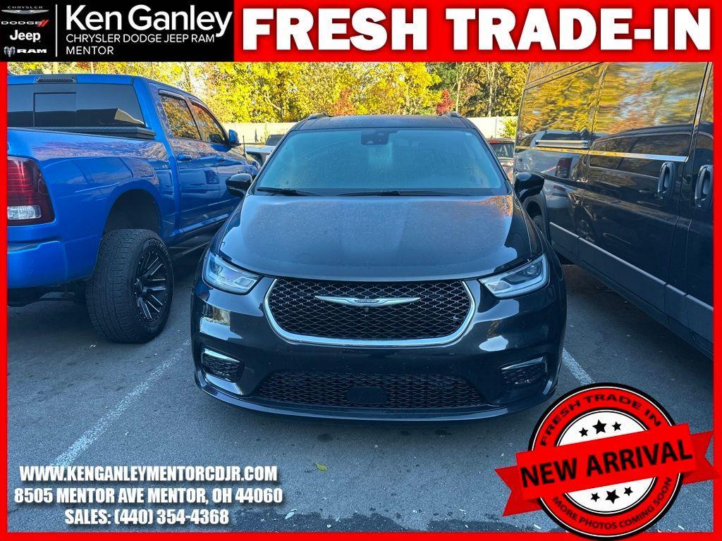 used 2021 Chrysler Pacifica car, priced at $27,797