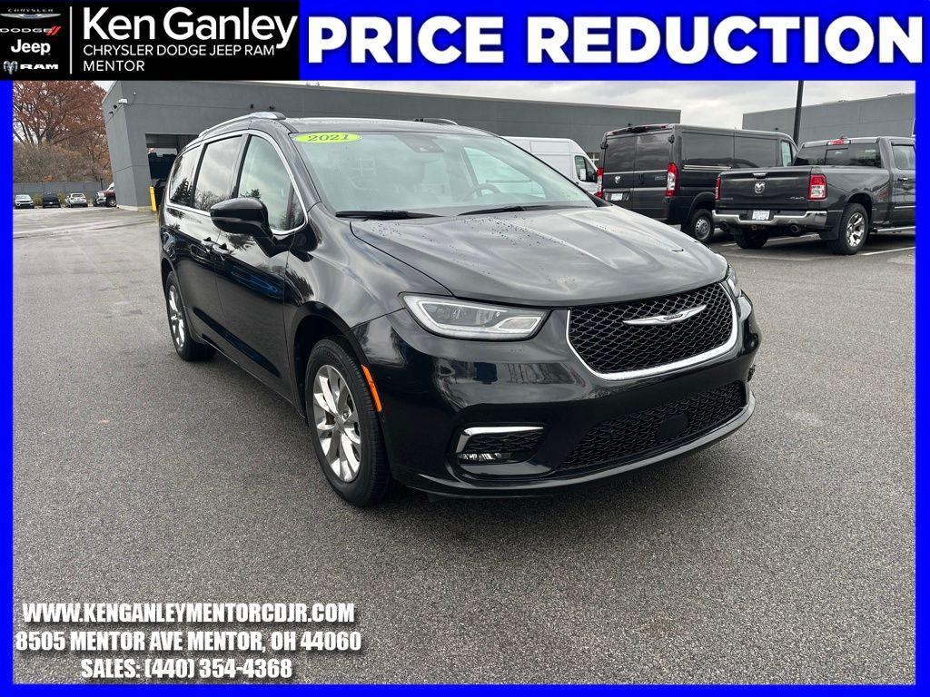 used 2021 Chrysler Pacifica car, priced at $27,797