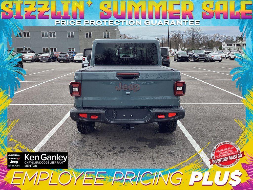 new 2025 Jeep Gladiator car, priced at $58,460