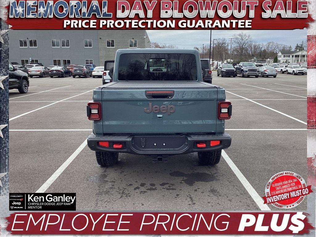 new 2025 Jeep Gladiator car, priced at $53,270