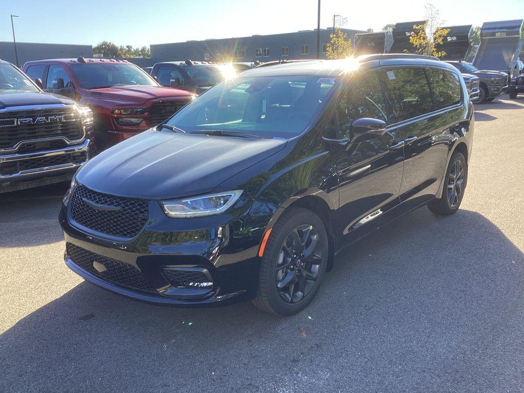 new 2026 Chrysler Pacifica car, priced at $54,176