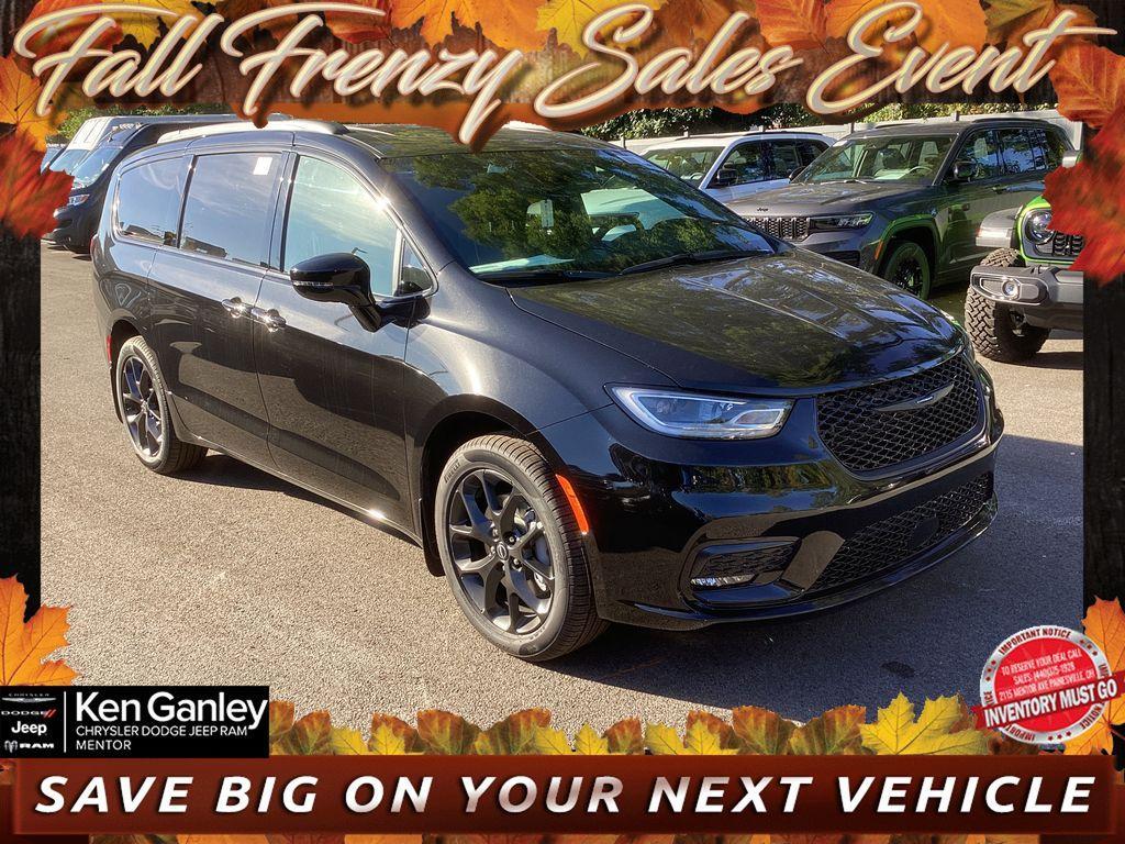new 2026 Chrysler Pacifica car, priced at $54,176